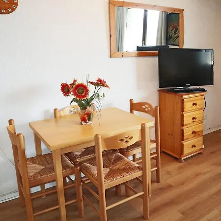 4 Personnes Au Coeur Des Orres, Acces Ski, Balcon - Fr-1-322-504